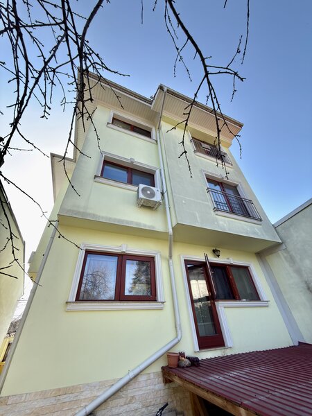 Eroii Revolutiei, Marius Nasta, garsoniera moderna, la 6 minute metrou